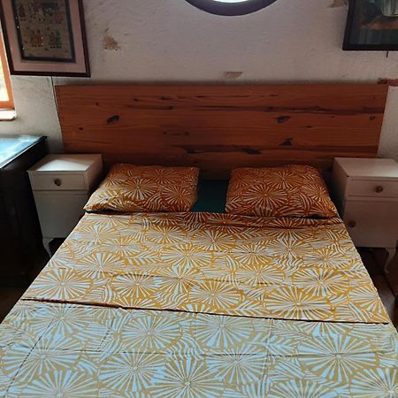 Hotel La Graule à Saint-Colomb-de-Lauzun Extérieur photo